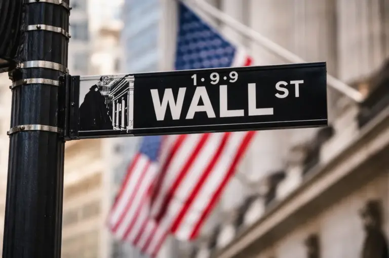 Dow closes 340 pts lower as rising Treasury yields revive rate hike concerns