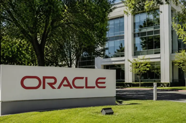 Why is Oracle stock gaining 4% today?